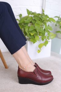 کفش ها طبی راهی برای درمان کمردرد و پا درد